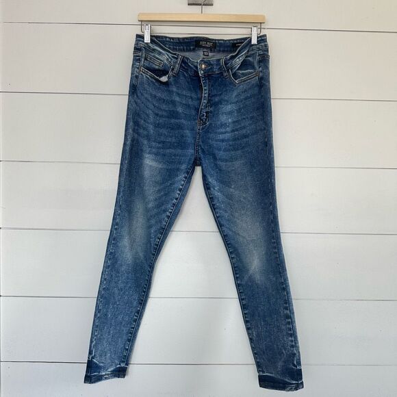 Judy Blue Women’s 13/31 Skinny Fit Jeans - Picture 1 of 6